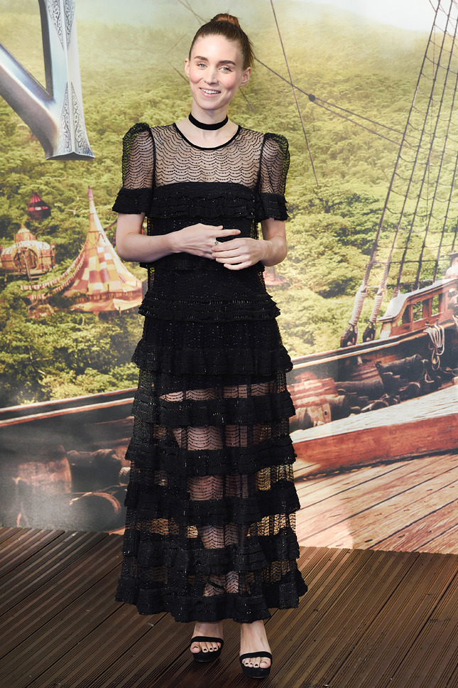    Givenchy Couture    :     