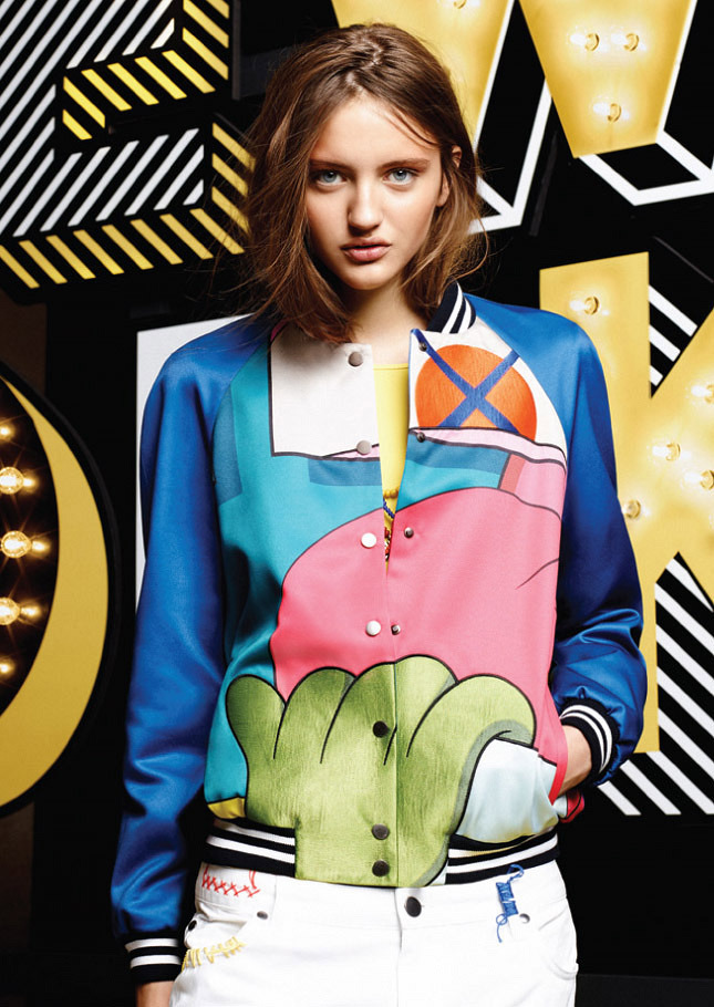   Kaws    Colette