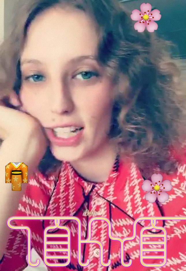      Gucci  Snapchat