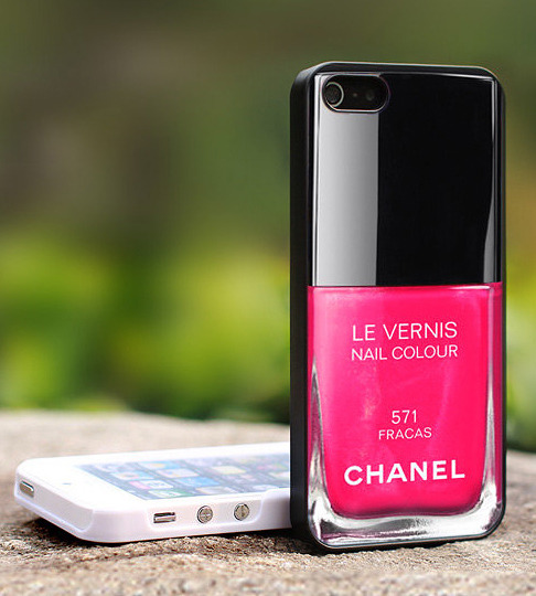  :   iPhone    Chanel