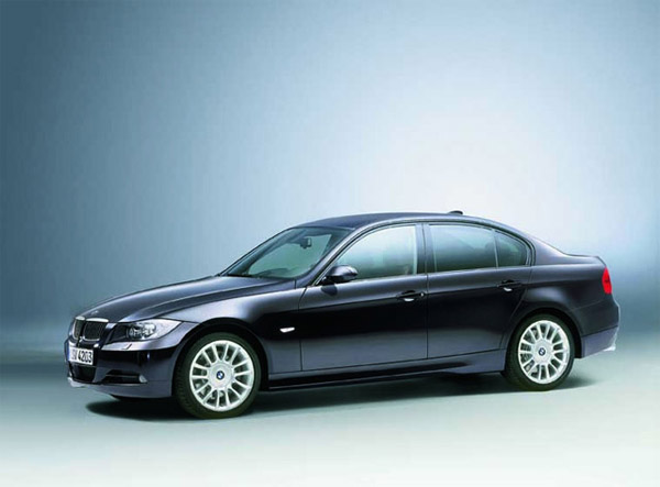 BMW Group Russia   200    325iA M-Sport LimitedEdition