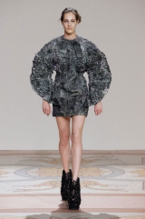      Iris van Herpen